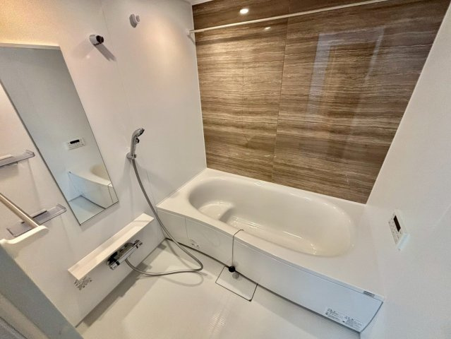 サクラ・コート阿成の浴室