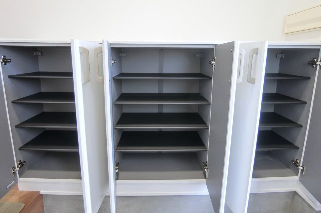 新潟市西区内野西2丁目の玄関