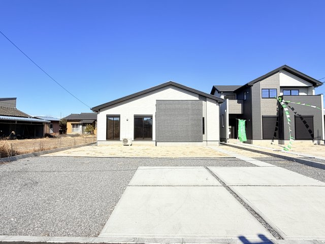 下妻市下栗1期　新築戸建て　1号棟の駐車場