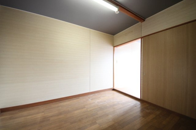 【洋室】 | 大津市北小松1372-25　中古戸建 | 一階洋室①別角度