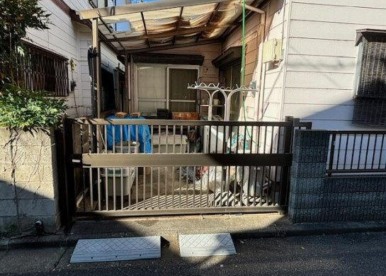 【中古】鶴ヶ島市下新田中古住宅の駐車場
