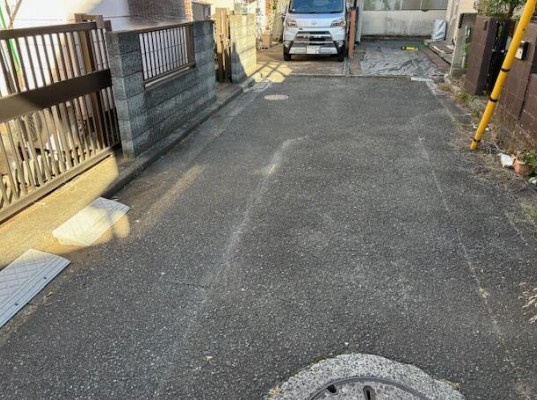 【中古】鶴ヶ島市下新田中古住宅の前面道路含む現地写真