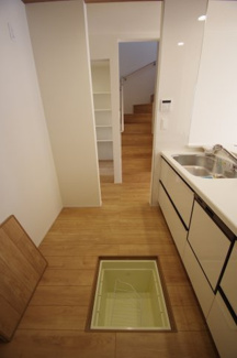 【その他】 | 【仲介手数料無料！！】日野市南平1丁目　新築戸建て（全2棟）2号棟　4480万円 | 床下収納