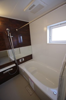 【浴室】 | 【仲介手数料無料！！】日野市南平1丁目　新築戸建て（全2棟）2号棟　4480万円