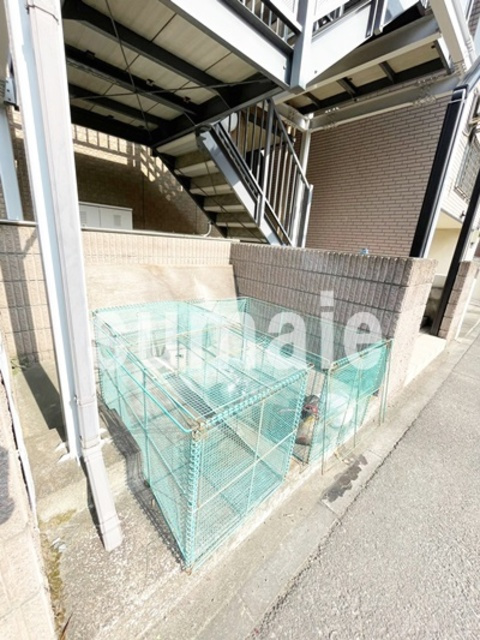 マーブル武蔵浦和のその他共用部分|敷地内ゴミ置き場です。