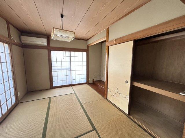 徳島市勝占町中山中古戸建の和室