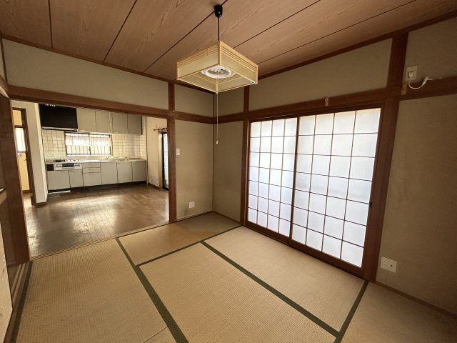 徳島市勝占町中山中古戸建の和室