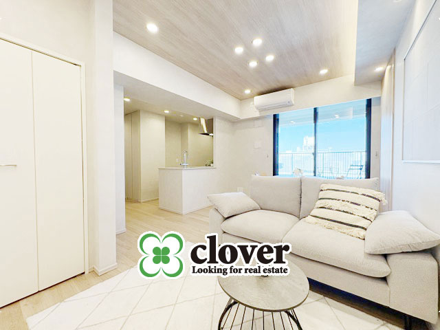 【居間・リビング】 | サンウッド浜田山 | くつろぎの空間であるLDKの様子。安心してくつろげるよう派手さは控えて、さりとて地味すぎもせず、あなたの生活を彩ってくれます。～即日のご見学可能～　お問合せはお気軽にどうぞ。