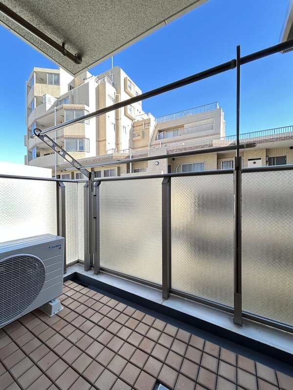 【バルコニー】