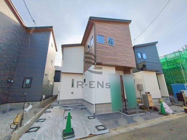 【外観】 | 西東京市北町５丁目　新築戸建て　２号棟 | その邸が魅せる気品・上質感・安らぎ、その全てが日常になります