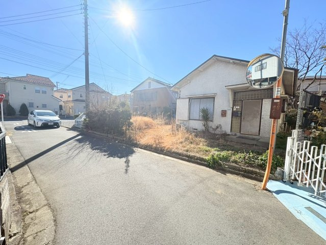 狭山市根岸1丁目　建築条件なし売地　西武池袋線『入間市駅』徒歩25分　【水富小学区】の前面道路含む現地写真