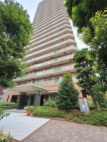 ライオンズタワー池袋の外観