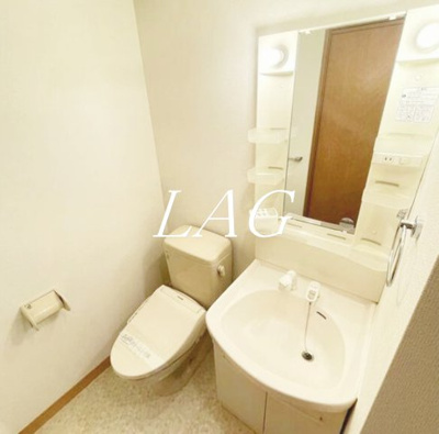 【洗面所】 | リビオン北軽井沢 | 独立洗面台です。