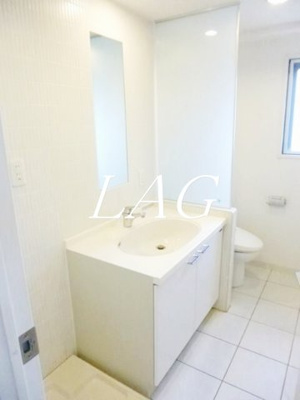 【洗面所】 | マリンベルコート | 洗面台です。
