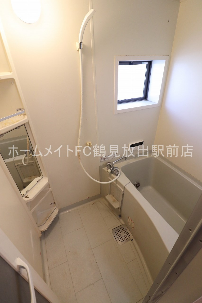 大阪市鶴見区今津北４丁目のハイツの浴室