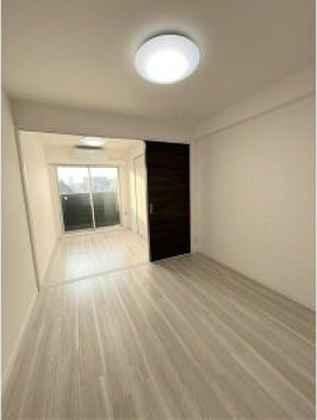 コートエスト都島の居間・リビング