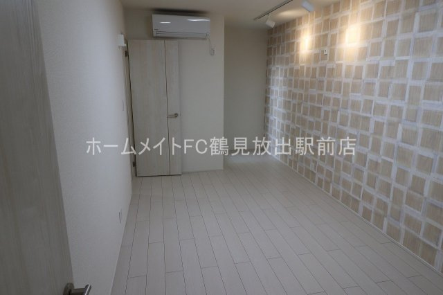 東大阪市森河内西１丁目のアパートの洋室
