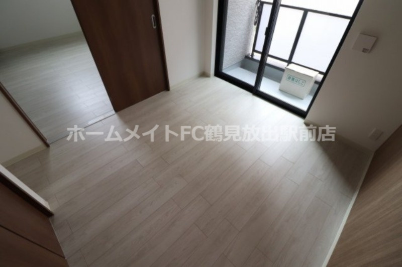 東大阪市森河内西２丁目のアパートの洋室