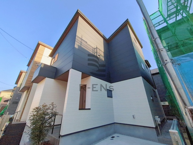 【外観】 | 西東京市北町５丁目　新築戸建て　３号棟 | その邸が魅せる気品・上質感・安らぎ、その全てが日常になります