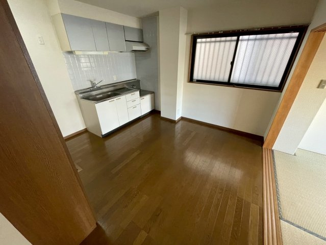 野口ハイツの居間・リビング