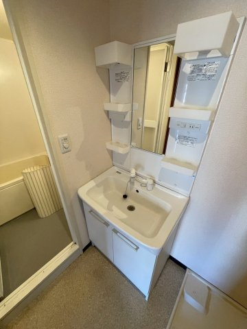 野口ハイツの独立洗面台