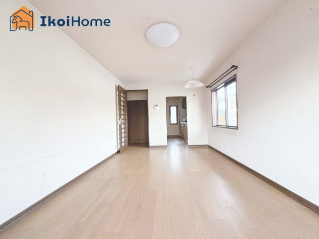 神戸市西区富士見が丘1丁目　中古戸建のその他|●年中無休：当日予約可●リビングは長方形で家具を配置しやすい間取りになっています。