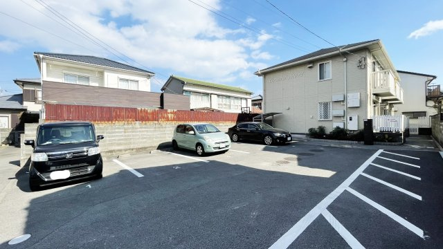 グラン　ＭＯＲＩの駐車場