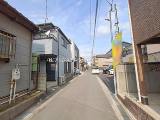 【前面道路含む現地写真】