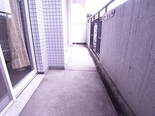 グリーンパレス塩屋のバルコニー