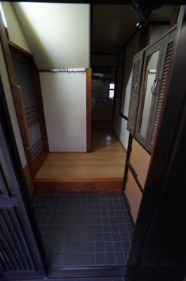 【玄関】 | 愛宕町貸家