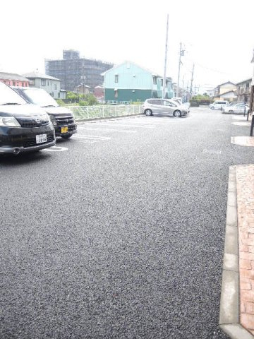 サンレジデンスの駐車場