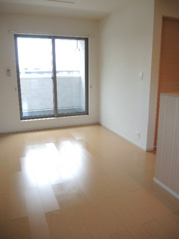 サンレジデンスの居間・リビング