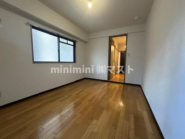 北堀江かがせの居間・リビング