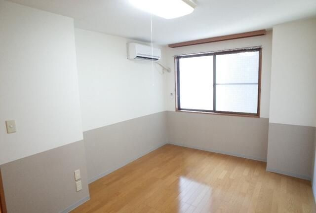 伊藤ビルの居間・リビング