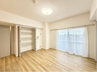 【居間・リビング】 | 三協鶴間ガーデンハウス | LDK11.1帖