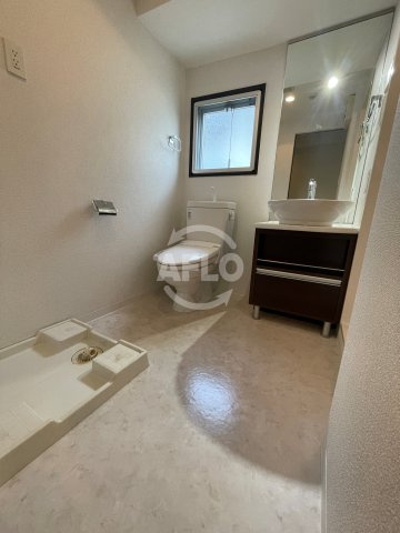 ソミュール南栄のトイレ|ソミュール南栄　洗面所