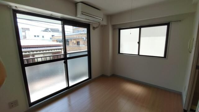 ファミール目白