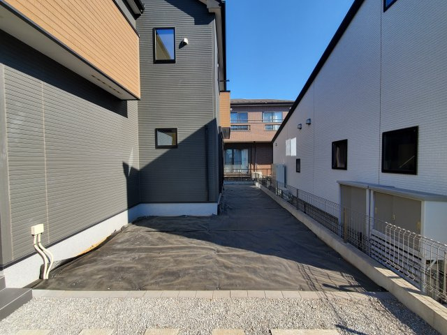 北葛飾郡松伏町　　大字松伏　中古戸建の庭|お庭が付いています