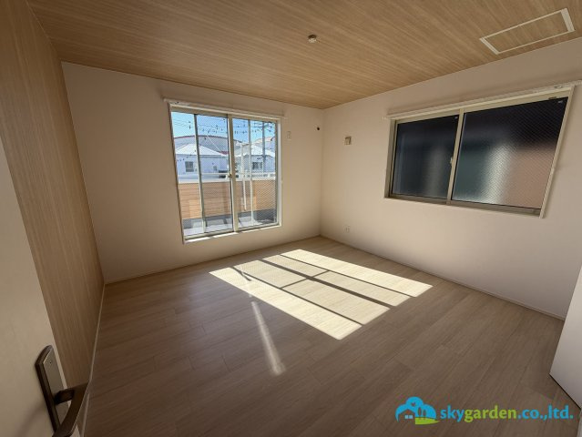 平塚市寺田縄　中古戸建　の寝室