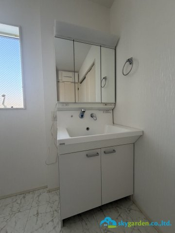 平塚市寺田縄　中古戸建　の独立洗面台