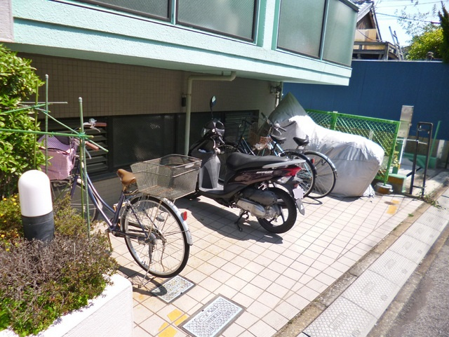 メゾン トルチェ ベルトのその他共用部分|駐輪スペースです♪
