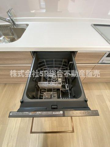 渋川町2丁目中古戸建の設備|食洗機があり洗い物の手間が省けます♪