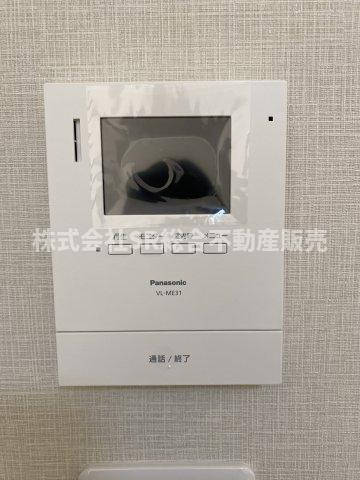 渋川町2丁目中古戸建の防犯設備|モニター付きインターホンがあり女性やお子様にも安心です！