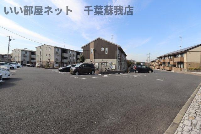 PARK　HILLS　MIYAKO　Ｄの駐車場|駐車スペースもあります