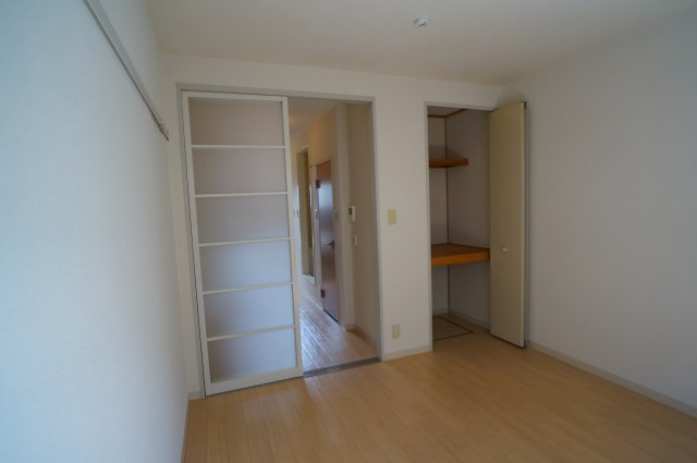 ＴＭＭイチヤハイツの洋室