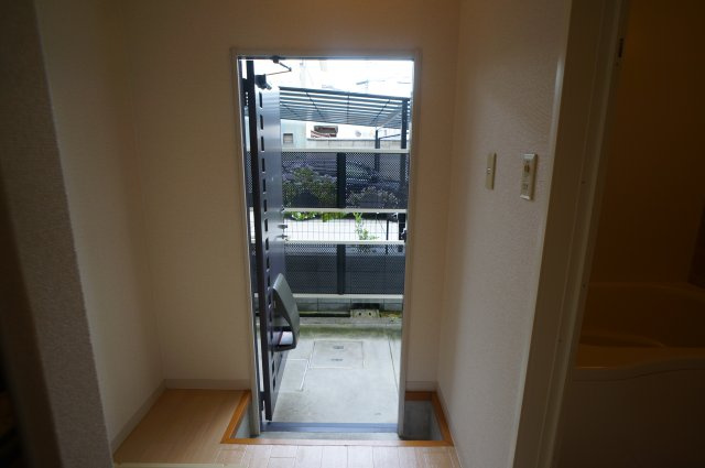 ＴＭＭイチヤハイツの玄関