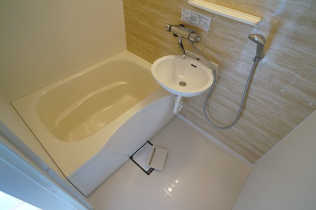 ＴＭＭイチヤハイツの浴室
