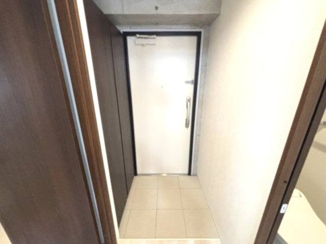 エカルラート青谷の玄関