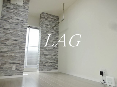 【居間・リビング】 | フォレスト大島 | 洋室のお部屋です。