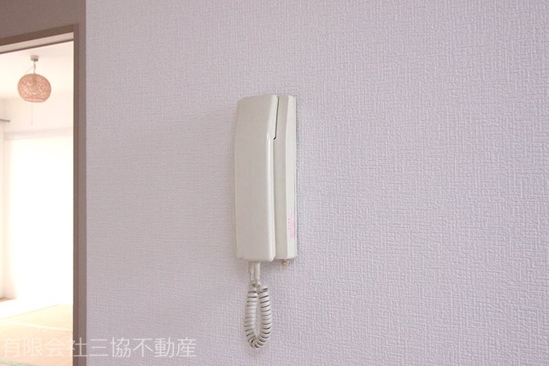 スカイコート|インターホン付き